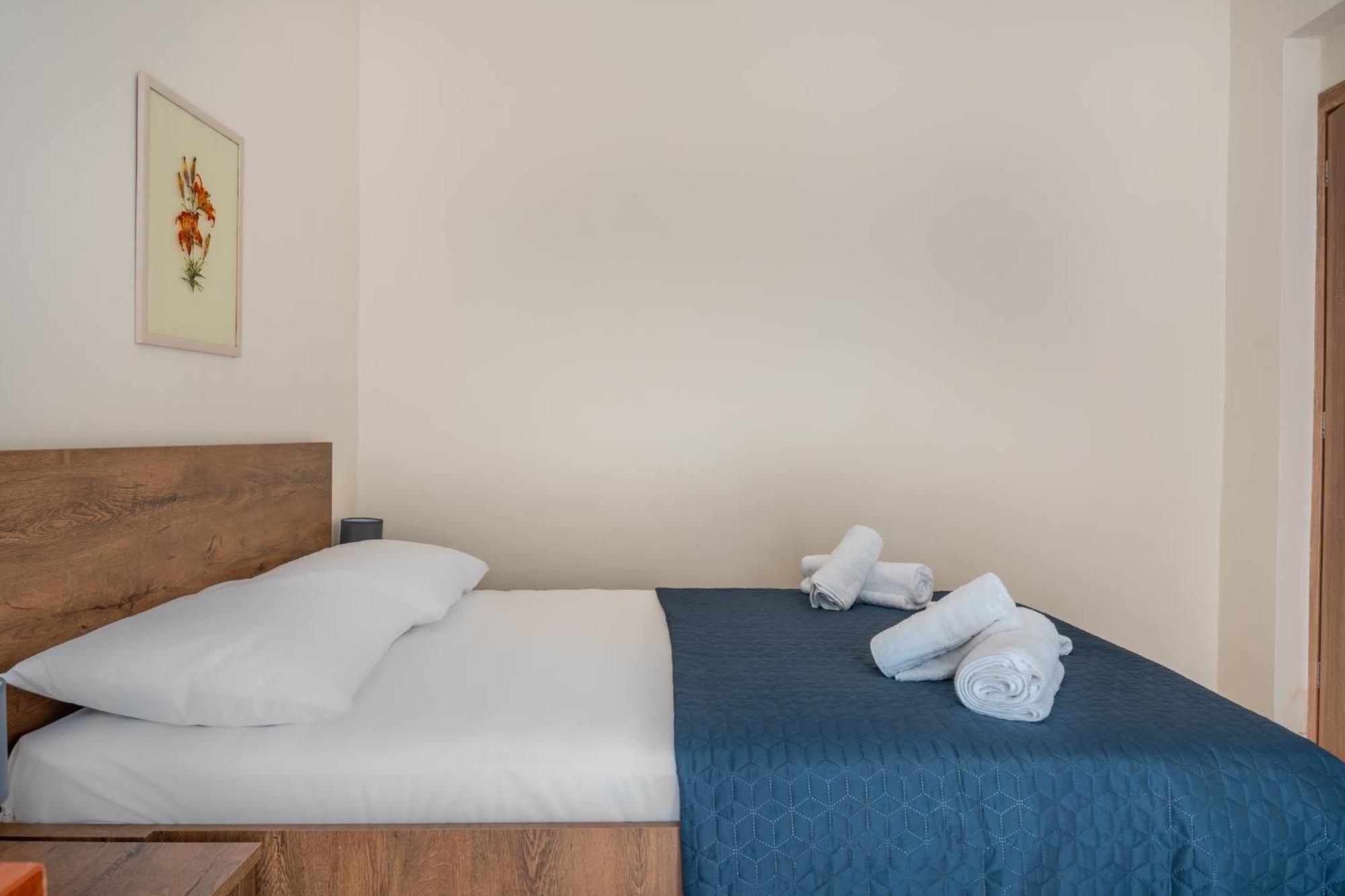 Stylish Central Renovated Apartment Heraklion  ภายนอก รูปภาพ