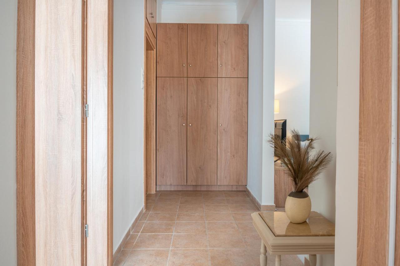 Stylish Central Renovated Apartment Heraklion  ภายนอก รูปภาพ