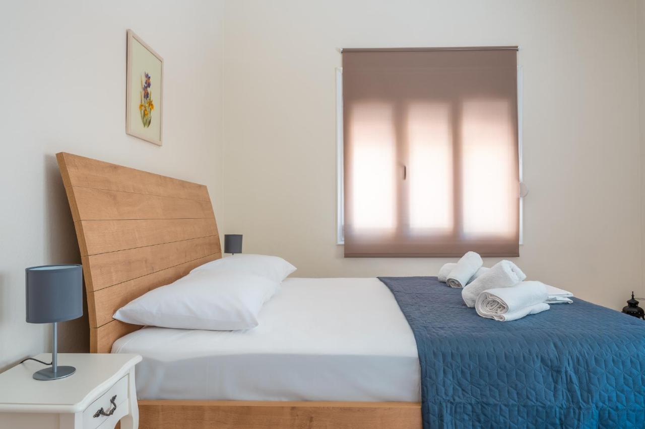 Stylish Central Renovated Apartment Heraklion  ภายนอก รูปภาพ